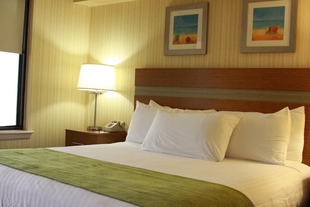 וירג'יניה ביץ' The Barclay Towers Hotel And Resort מראה חיצוני תמונה