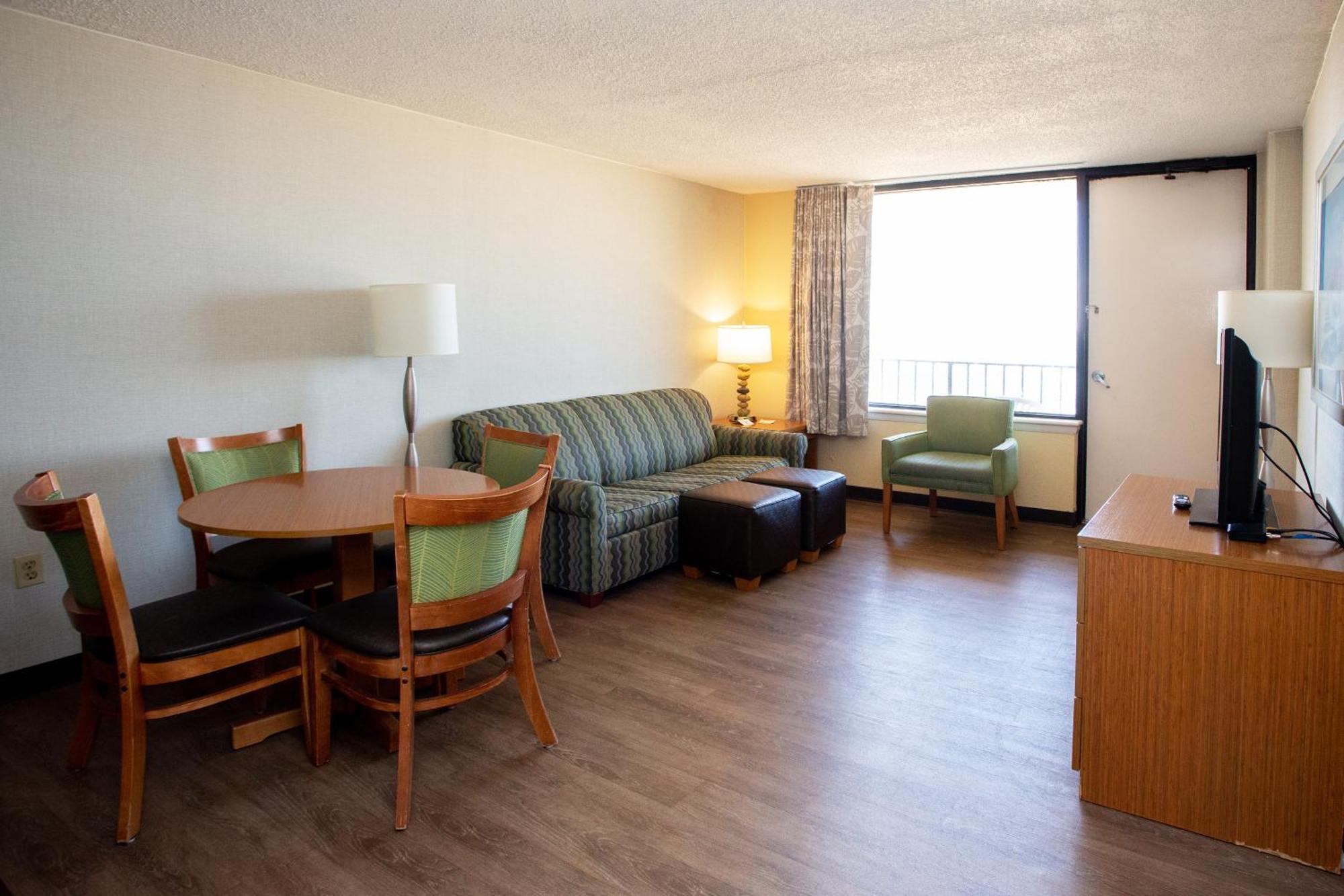 וירג'יניה ביץ' The Barclay Towers Hotel And Resort מראה חיצוני תמונה